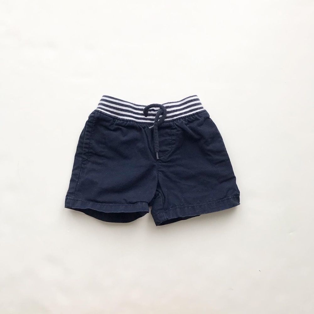 Babygap navy pull up shorts GUC 6-12 months